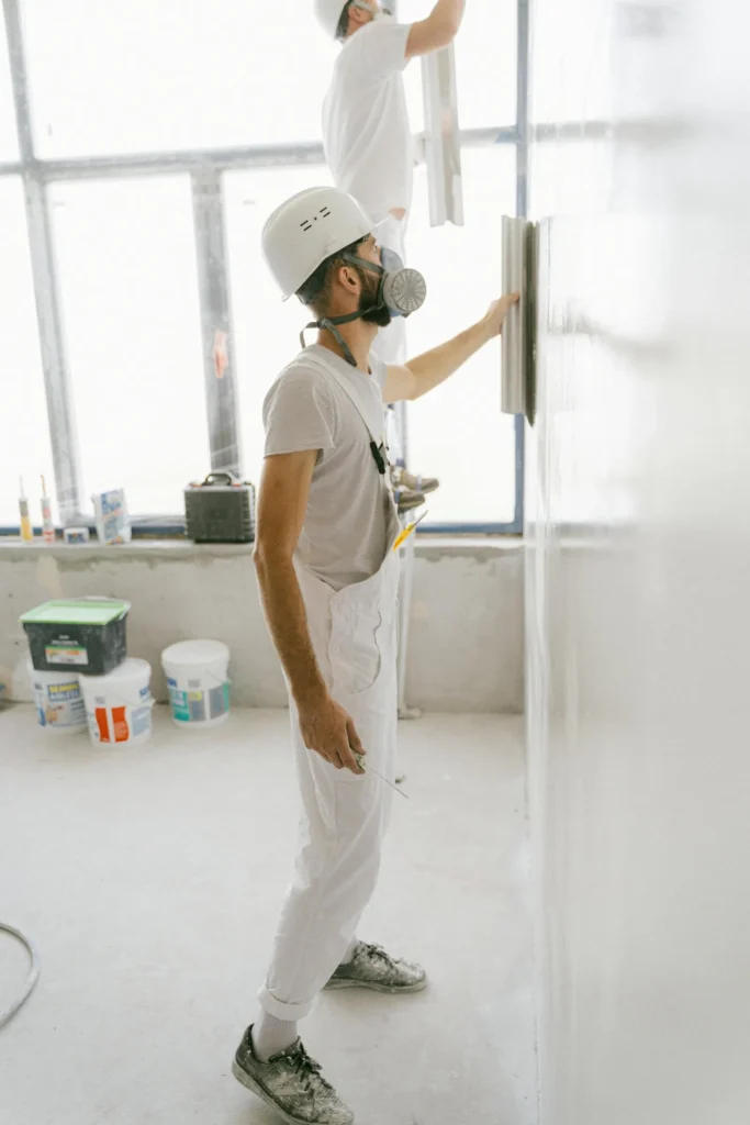 Binnenmuur isoleren: prijs per m² en beste materialen